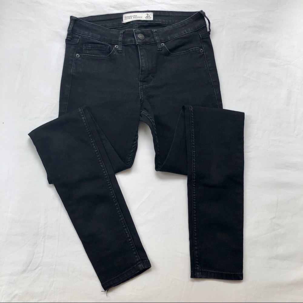 Abercrombie & Fitch super skinny jeans.
